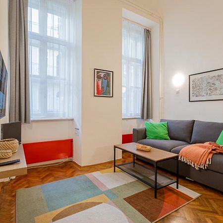 Dorotea - Cosy Home In The Heart Of Budapest Exteriör bild