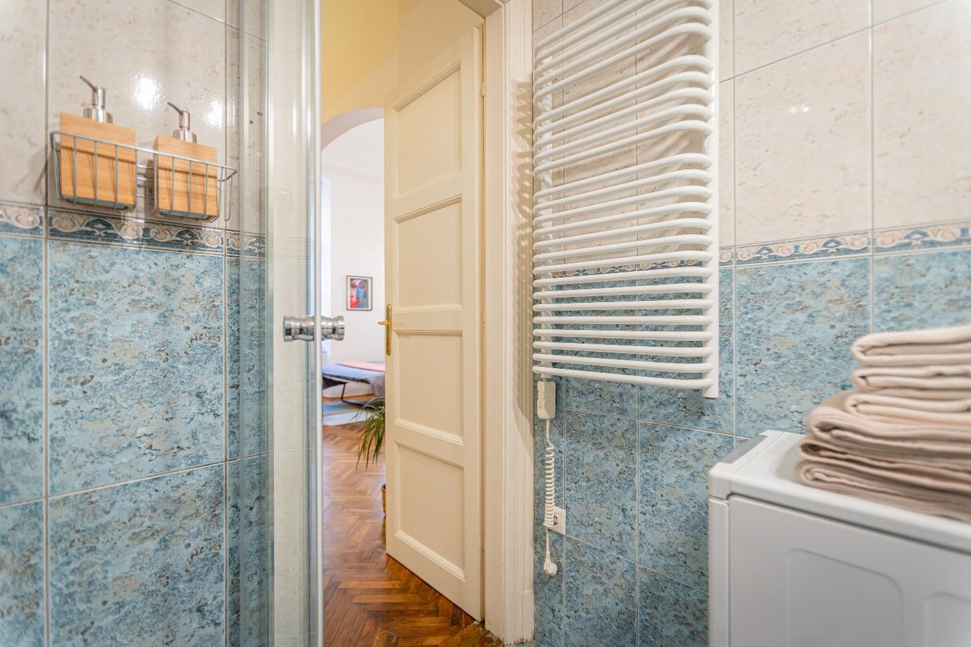 Dorotea - Cosy Home In The Heart Of Budapest Exteriör bild